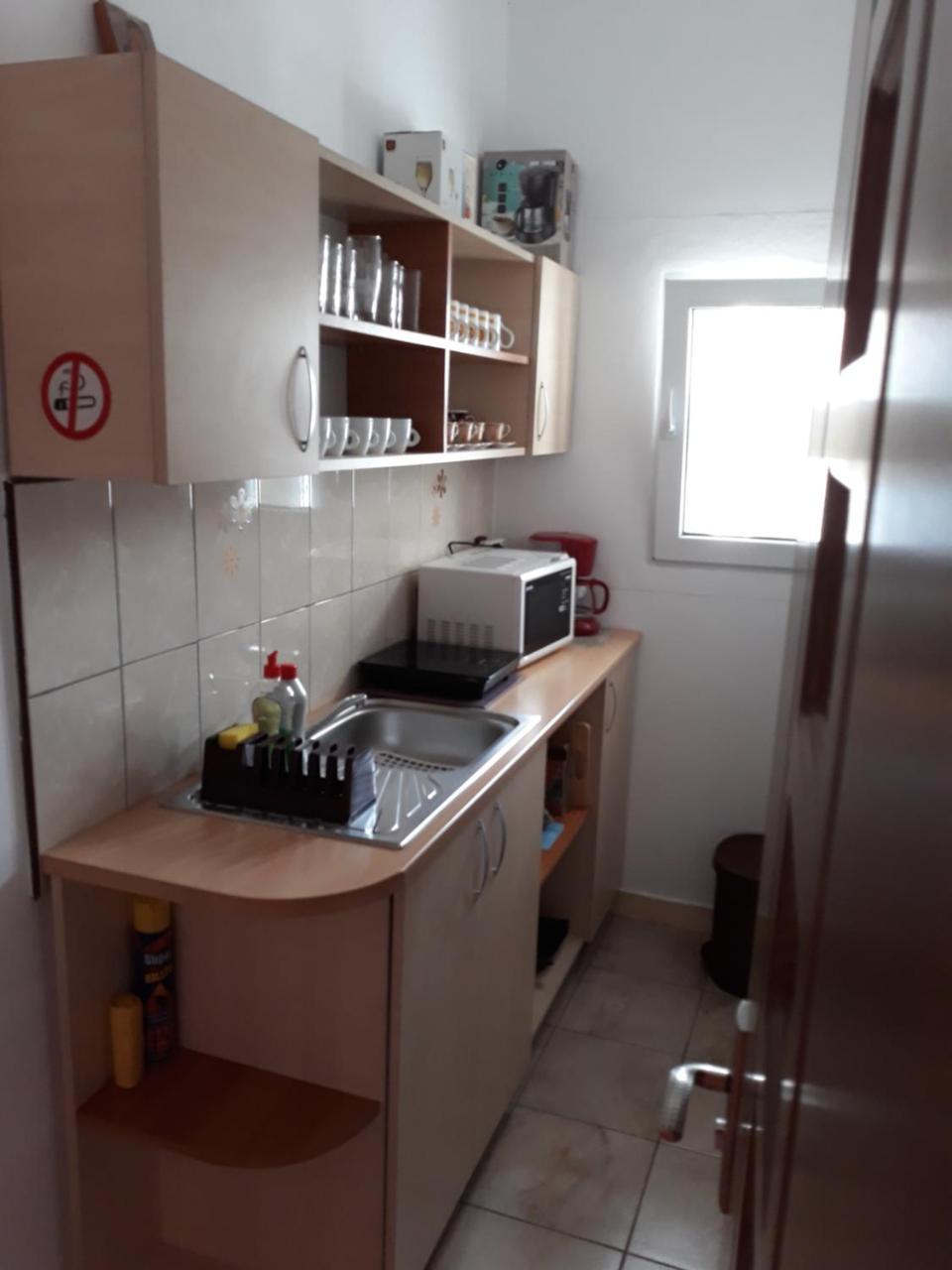 Vila Arjana Orşova Exteriör bild