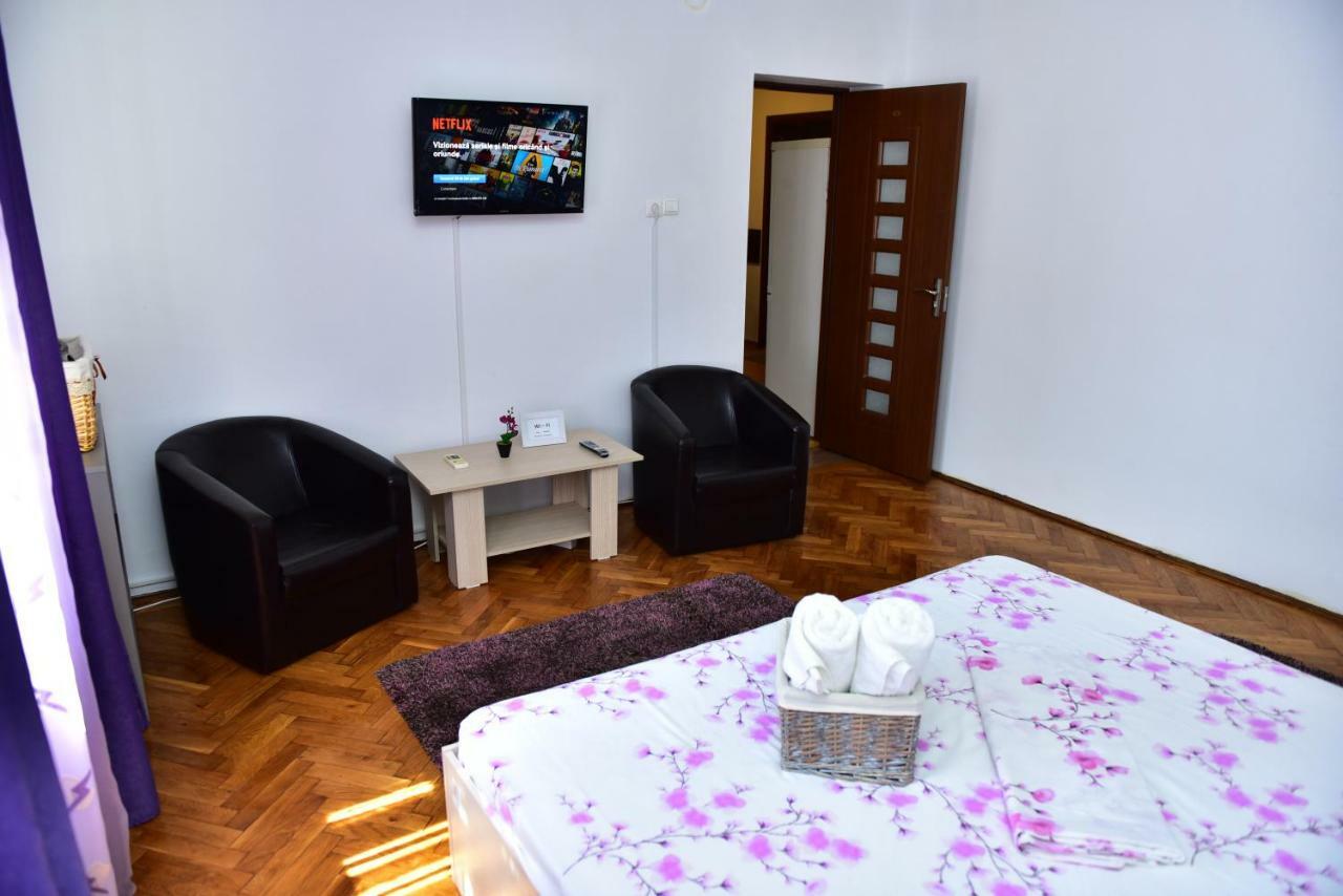 Vila Arjana Orşova Exteriör bild