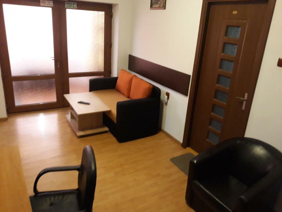 Vila Arjana Orşova Exteriör bild