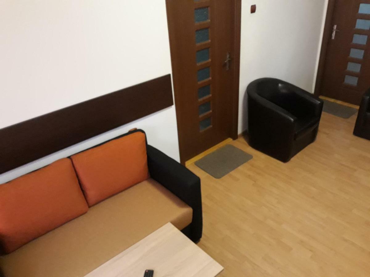 Vila Arjana Orşova Exteriör bild